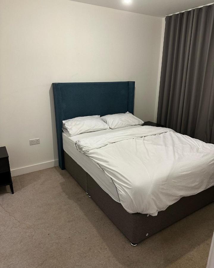Luxury 2 Bedrooms Apartment บาร์คกิ้ง ภายนอก รูปภาพ